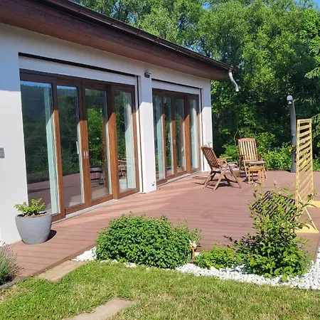 Apartman S Bazenem A Saunou Kadaň Exteriér fotografie