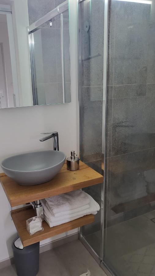 Apartment S Bazenem A Saunou Kadan