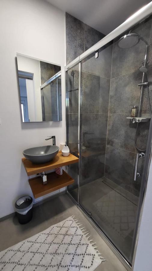 Apartmán S Bazenem A Saunou